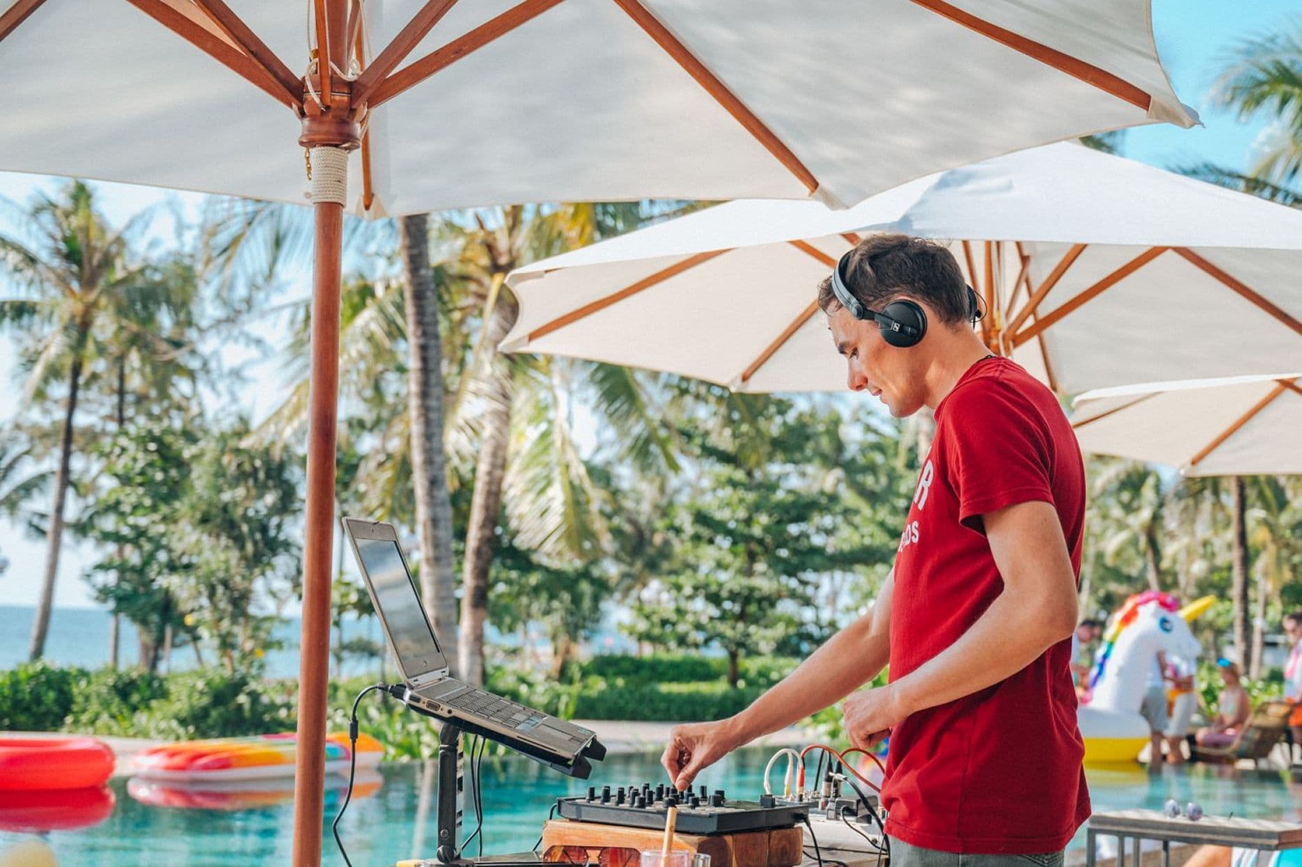 Sailing Club Front Row Experience 4